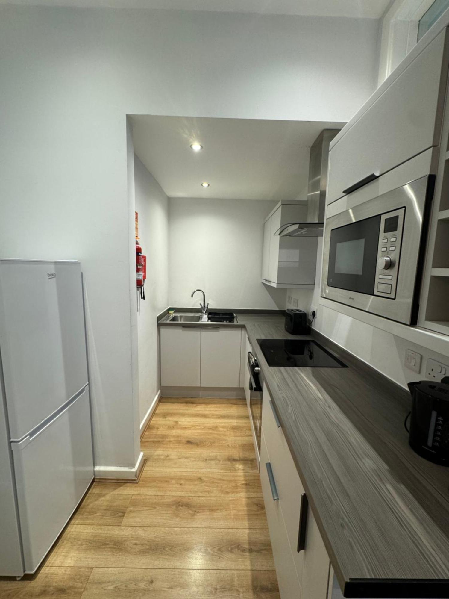 Armyn House Apartments, Your Coastal Escape In Falmouth Exteriör bild