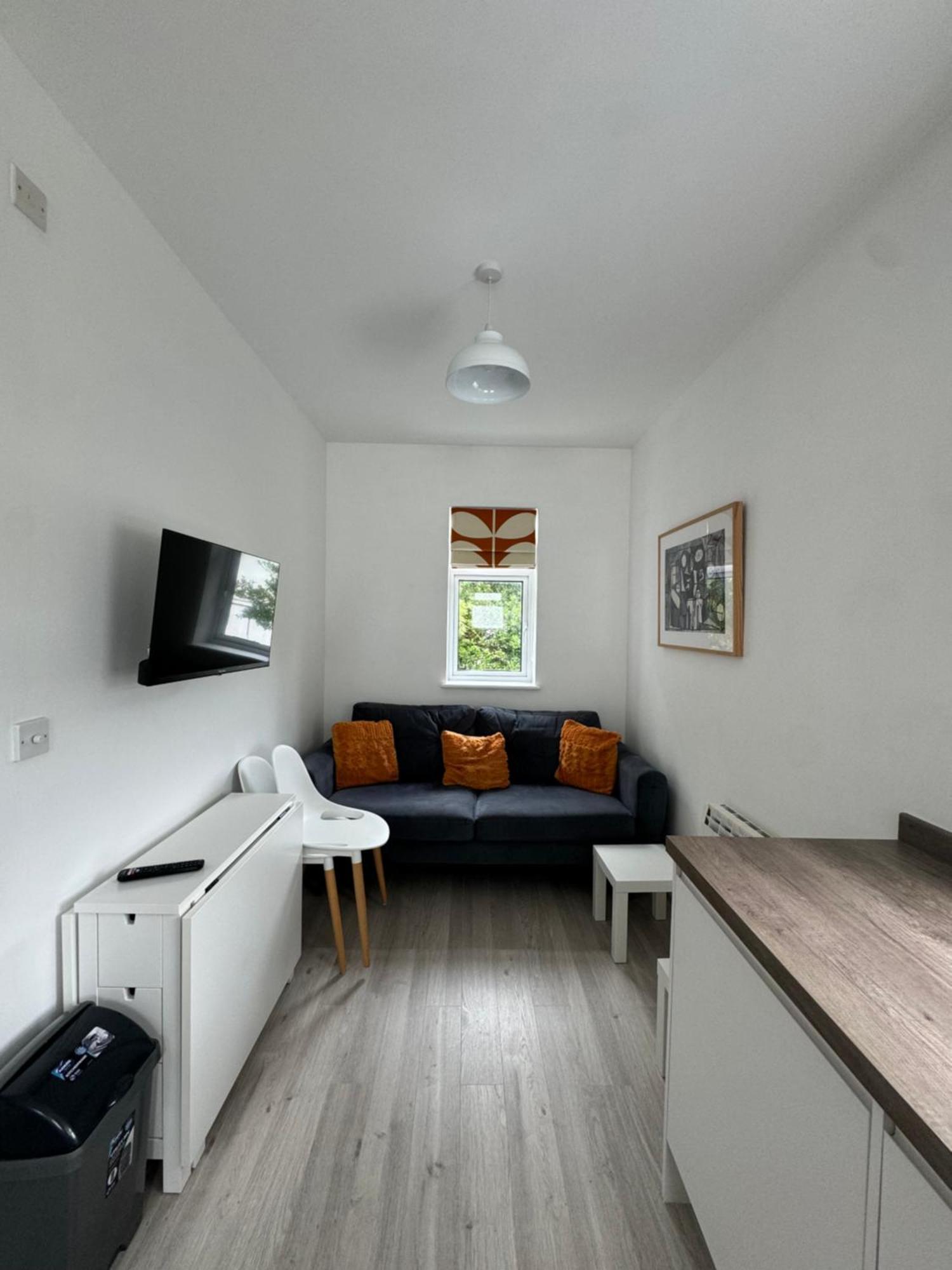 Armyn House Apartments, Your Coastal Escape In Falmouth Exteriör bild
